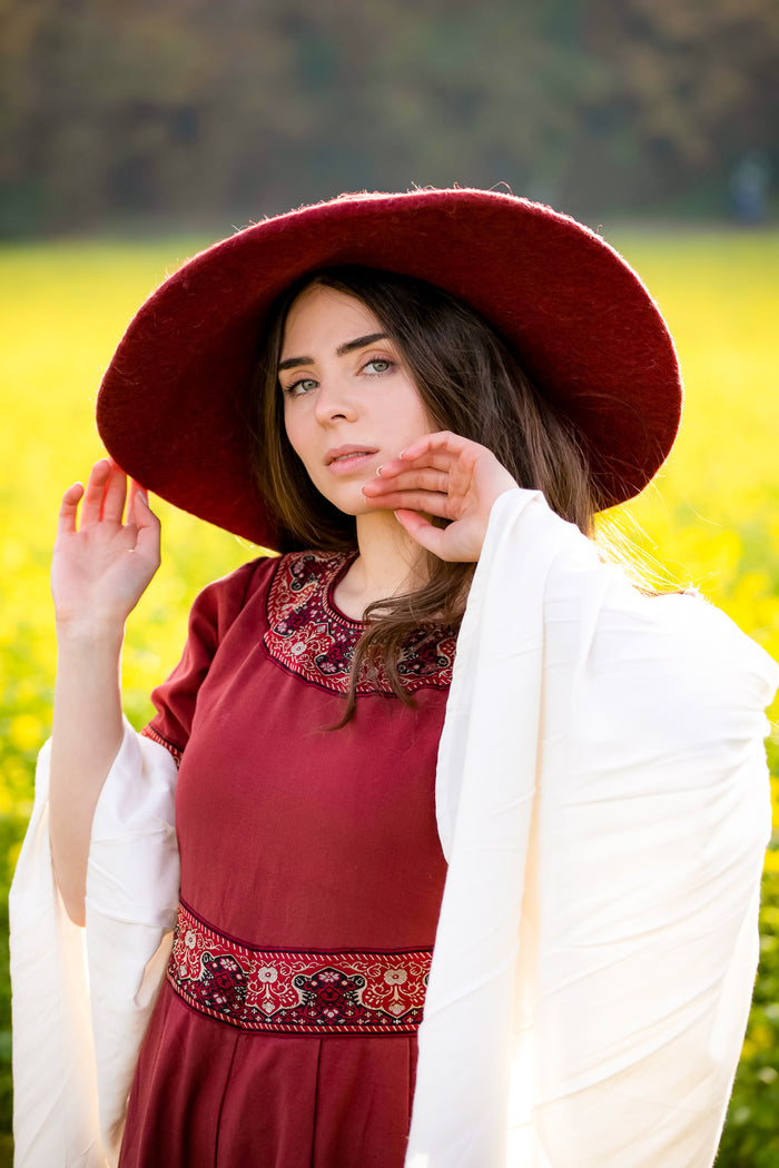 Felt hat, red