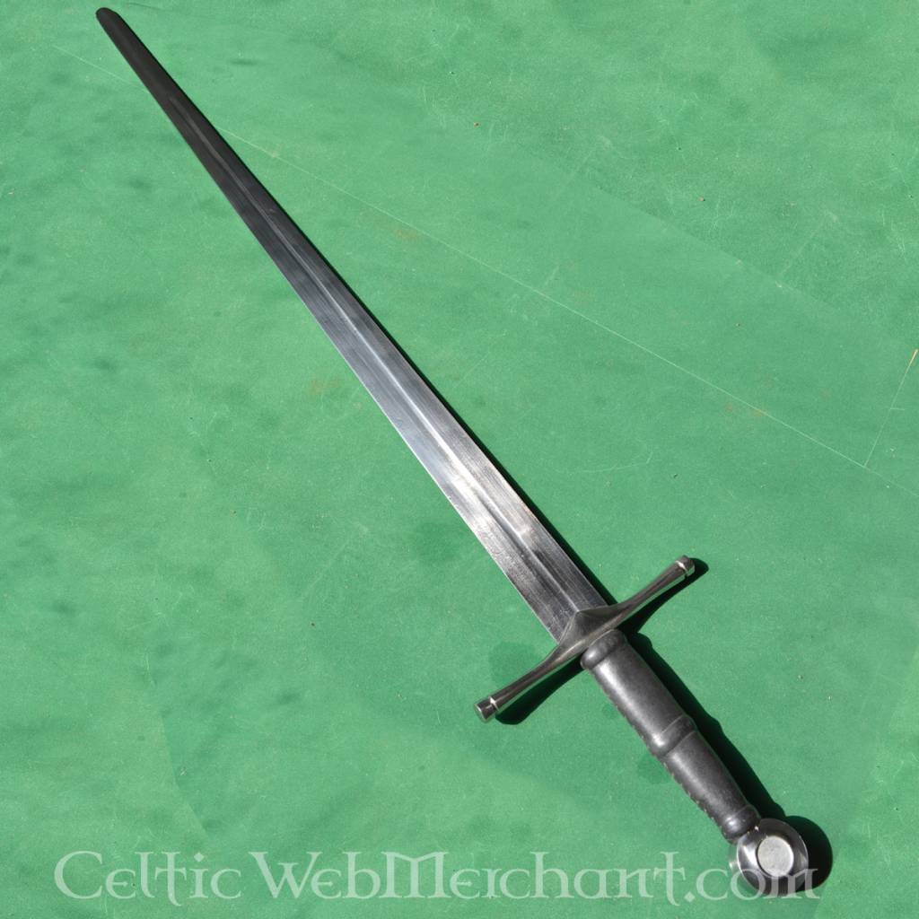 Bastard sword Ruaidrí, blunt (battle-ready)