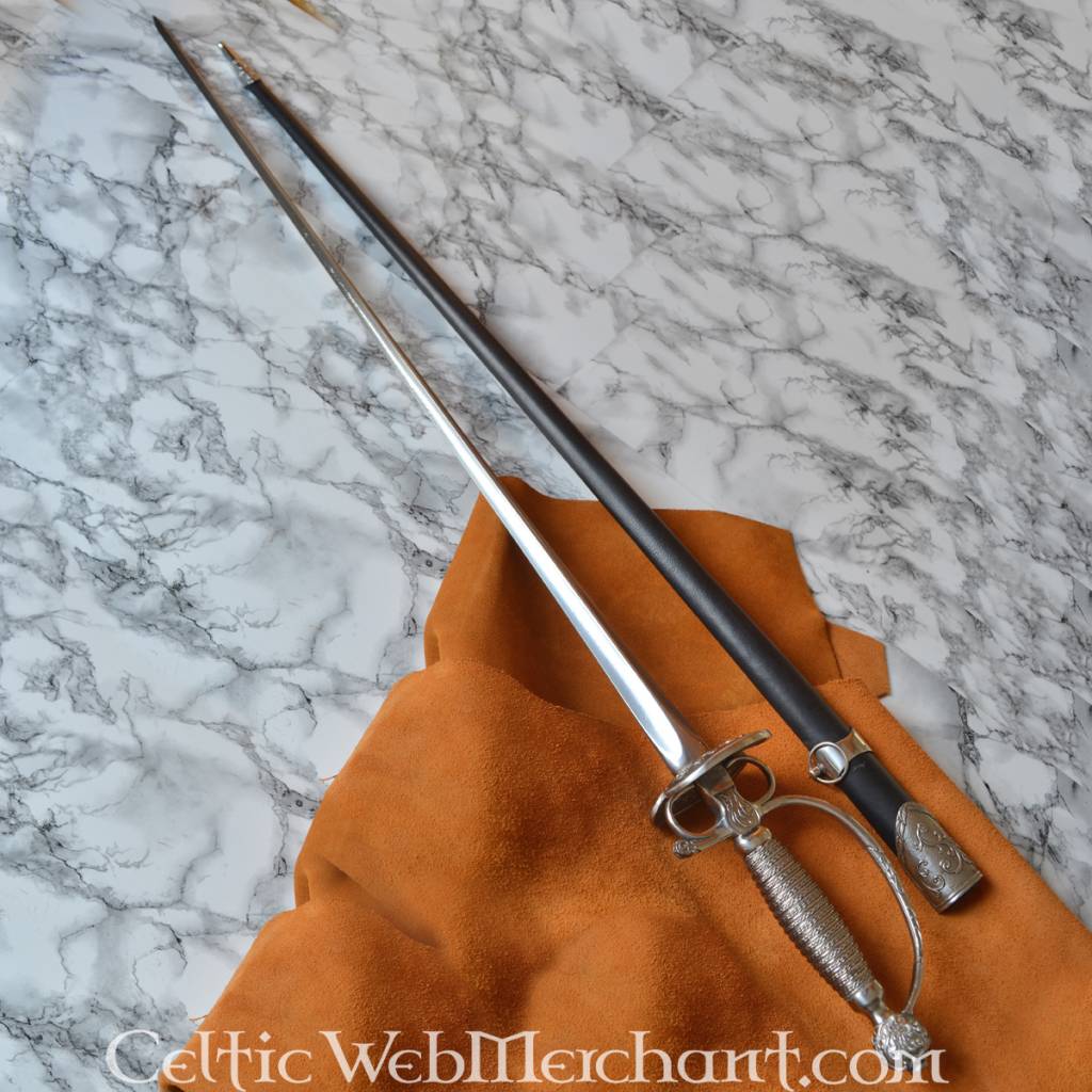 Small sword, sharp
