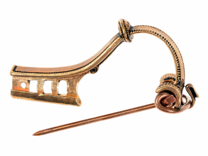 Germanic scroll fibula, Putensen, bronze