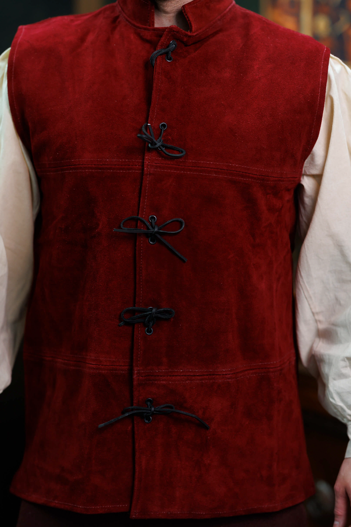 Doublet Laertes, 2nd half 15th century, suede, bordeaux red