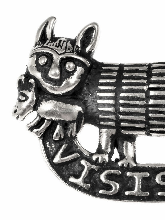 Pilgrim sign cat with mouse, 15th century, bronze
