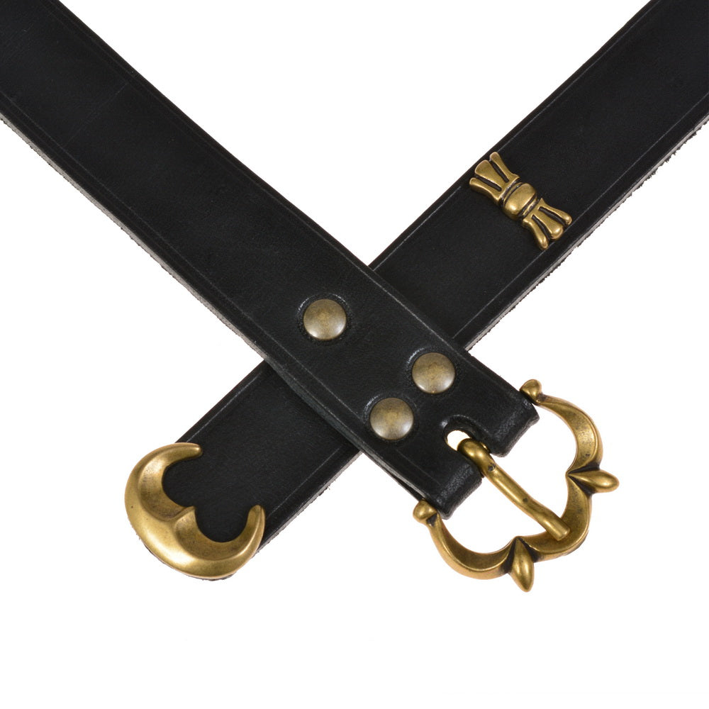 Medieval belt with strap tongue and fittings, around 1200, black leather, silver plated brass