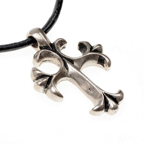 Crusader cross pendant (tatzen cross), medieval, bronze