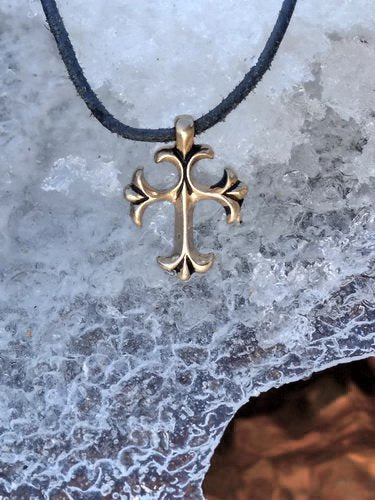 Crusader cross pendant (tatzen cross), medieval, bronze