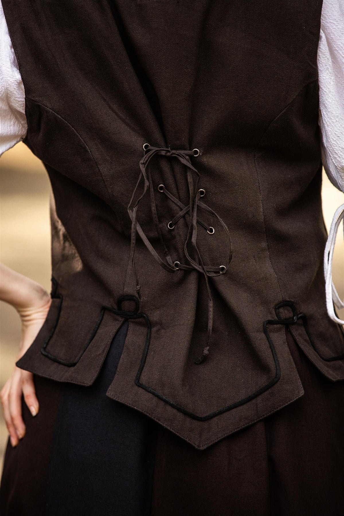 16th century doublet Christine dark brown