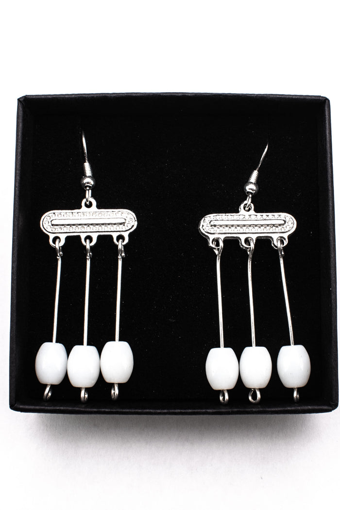 Roman earrings Julia, silver colored with pearls
