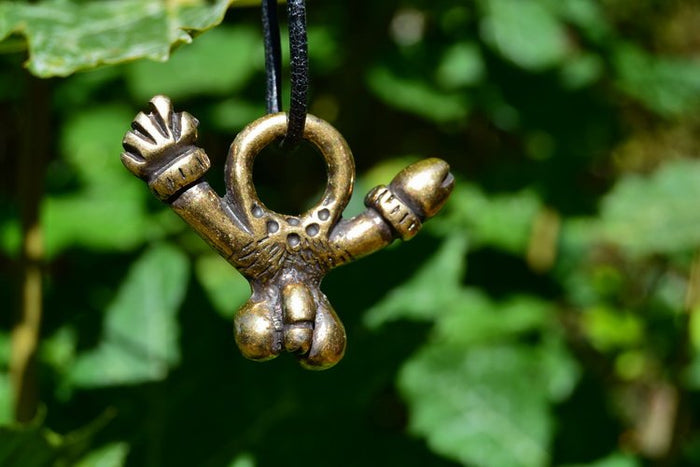 Roman fascinumamulet Kalkriese, 1st century, brass