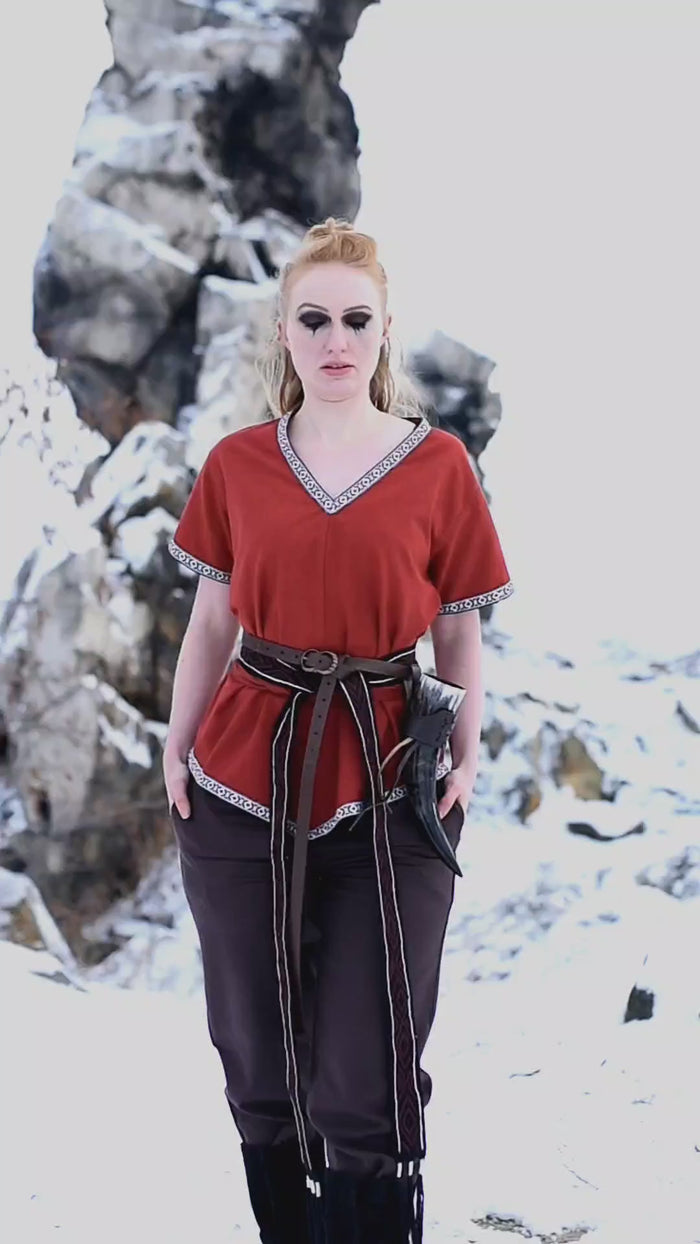 Valkyrie tunic Brynhild, red