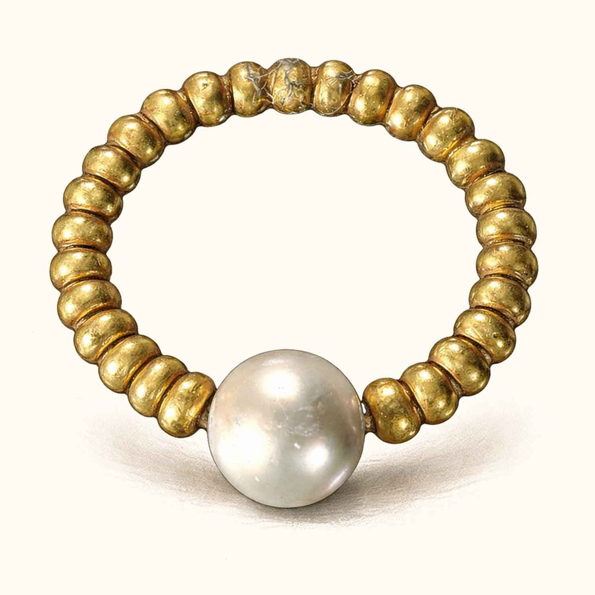 Roman ring Pompeii, white pearl
