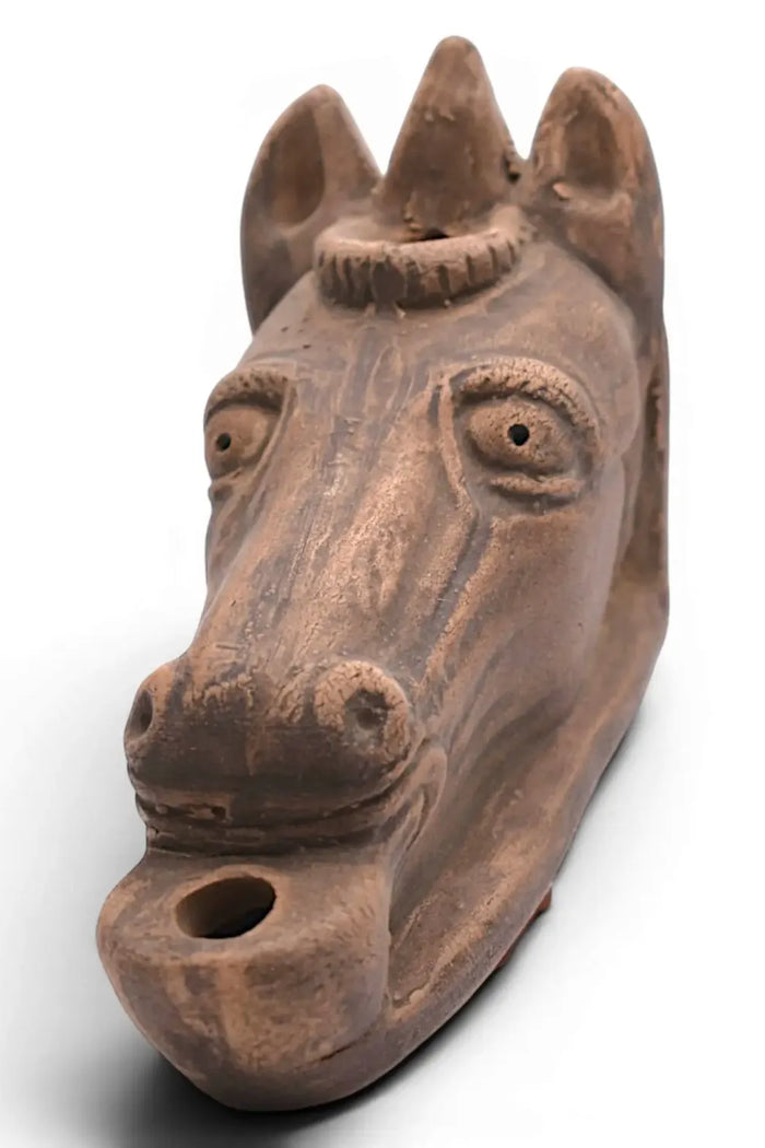 Roman oil lamp horse head, picture of Musée Arles