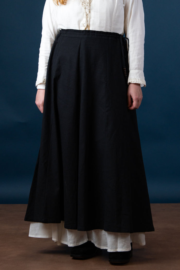 Renaissance skirt Melisende, black