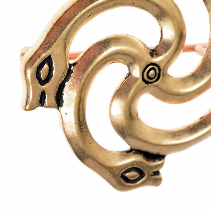 Baltische slangenfibula, Kernavė, brons