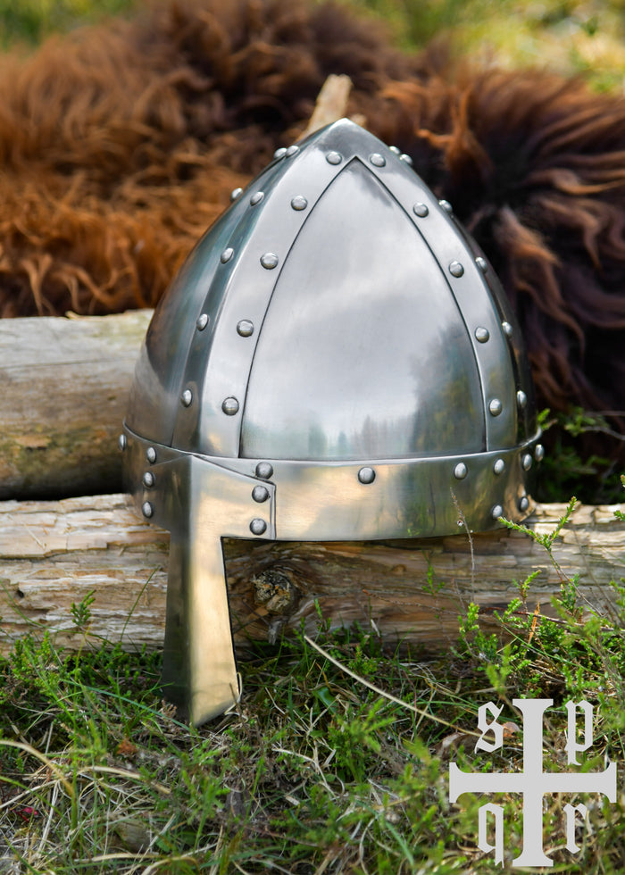 Norman Spangen helmet detail Spangen