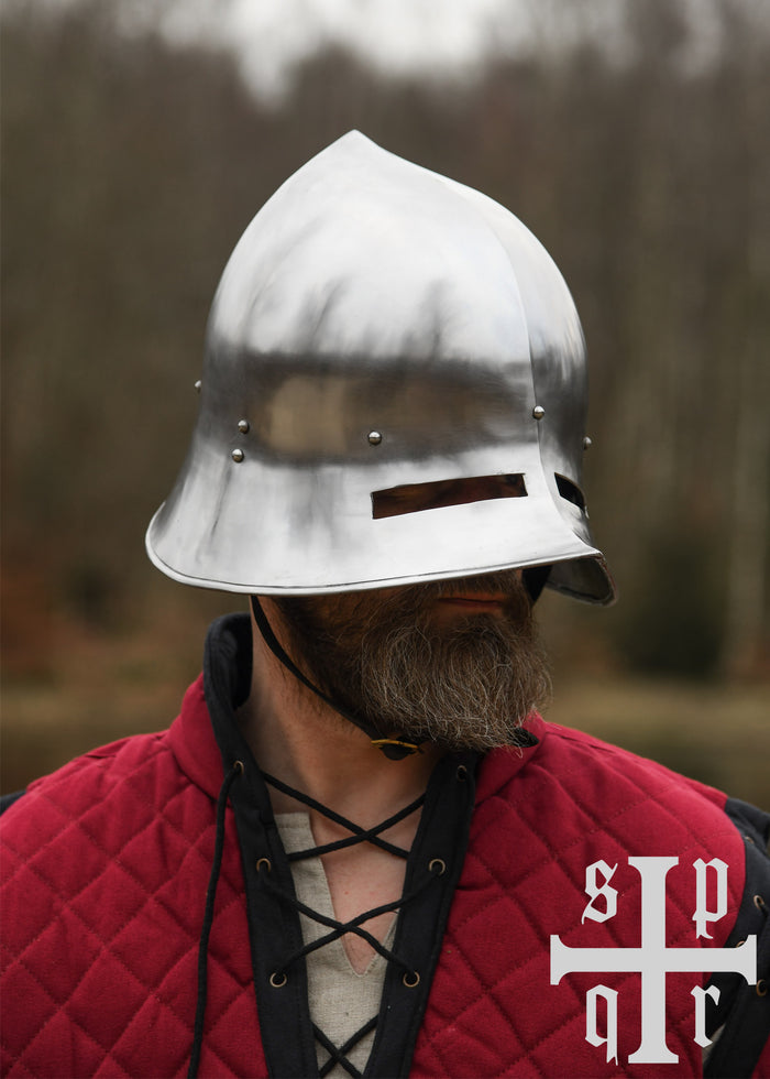 Ui-vormige ketelhoed met vizier, laat-middeleeuws, 1.6 mm