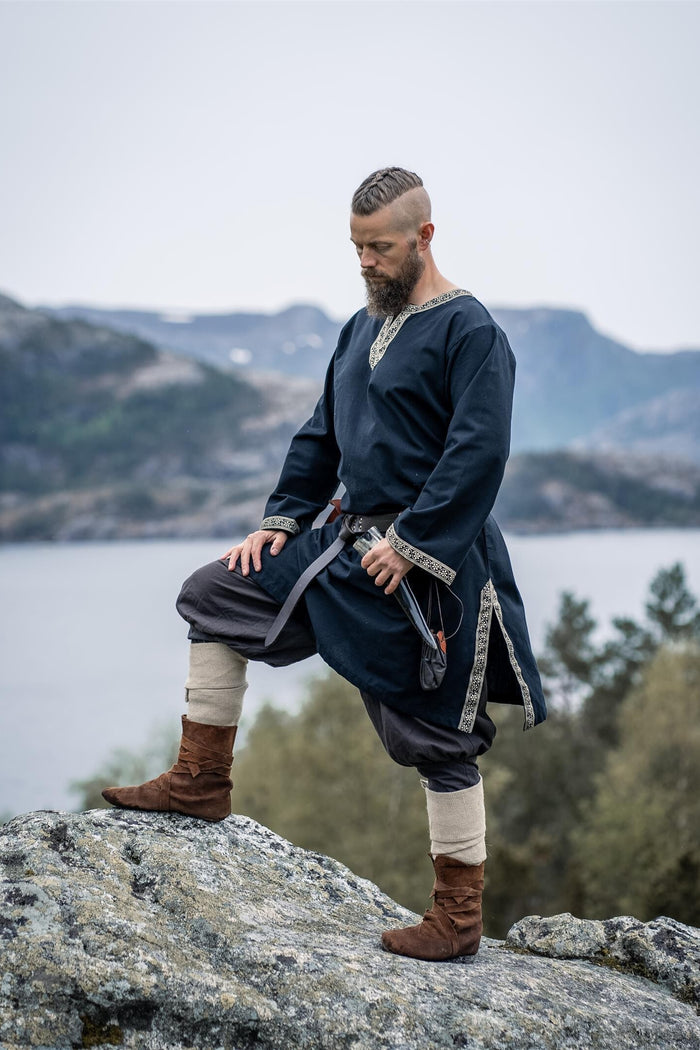 Germanic Thorsberg tunic Wulfhard, black