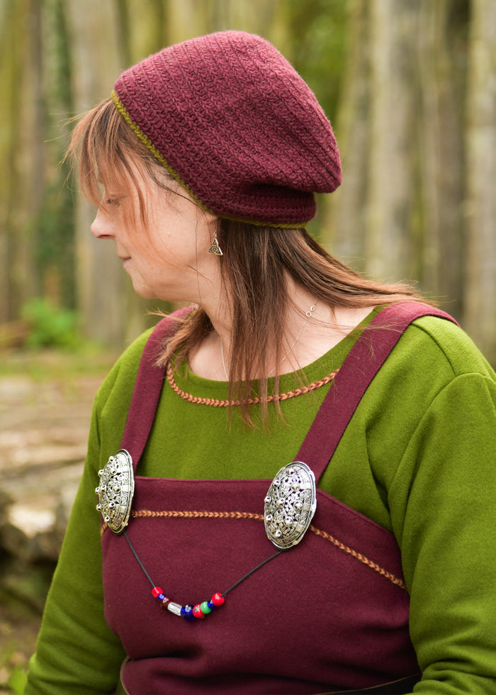 Gehaakte muts, 100% wol, rood-groen