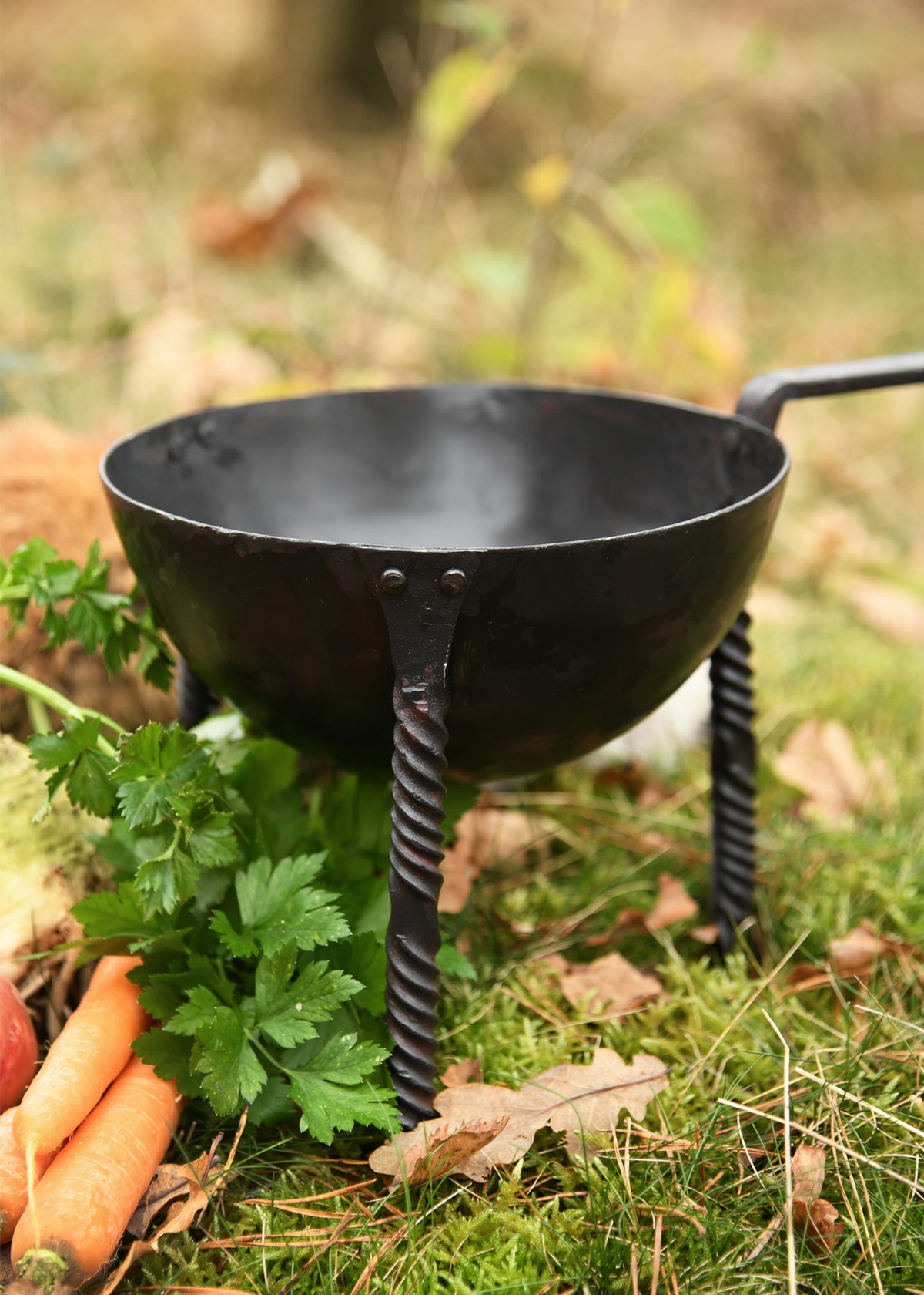 Grapen, ijzeren kookpot op drie poten