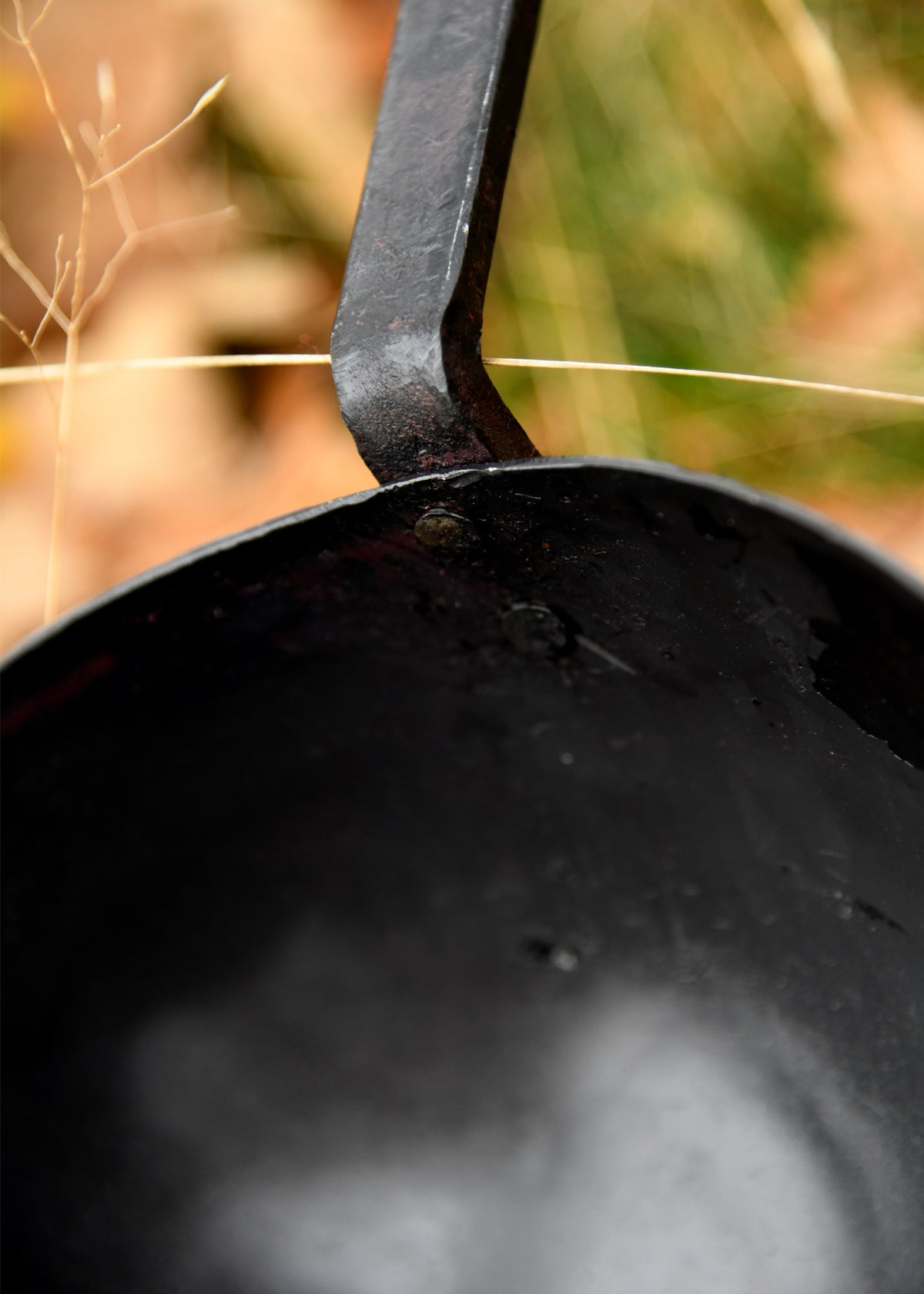 Grapen, ijzeren kookpot op drie poten
