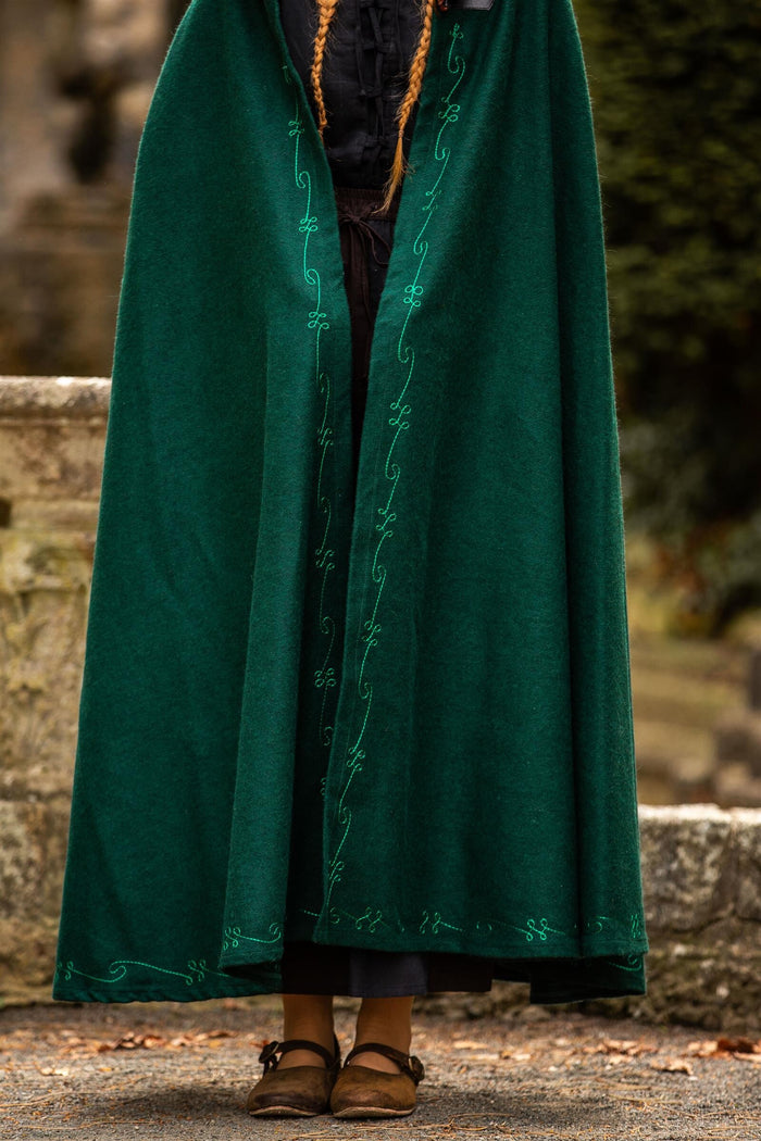Embroidered cloak Damia with fibula, green, wool mix