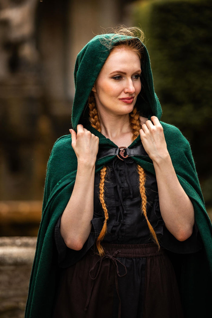 Embroidered cloak Damia with fibula, green, wool mix