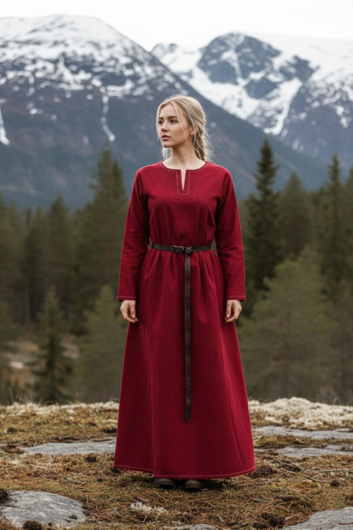 Viking dress Borghild, red