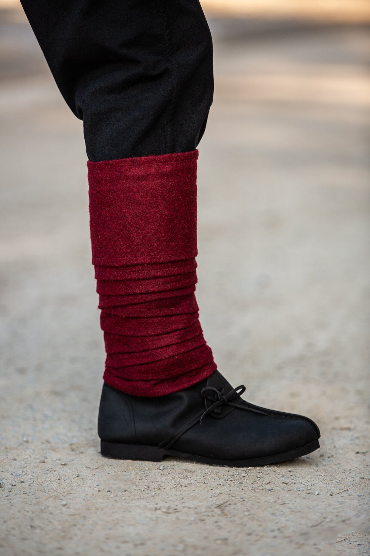 Leg wrappings Hredulf, red, wool mix