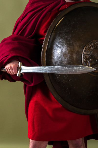 The Greek xiphos in Antiquity: function, history and characteristics